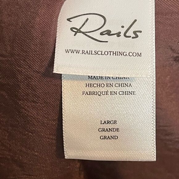 Rails Andrea Top in Nutmeg brown.  Size Large NWT - Picture 8 of 10